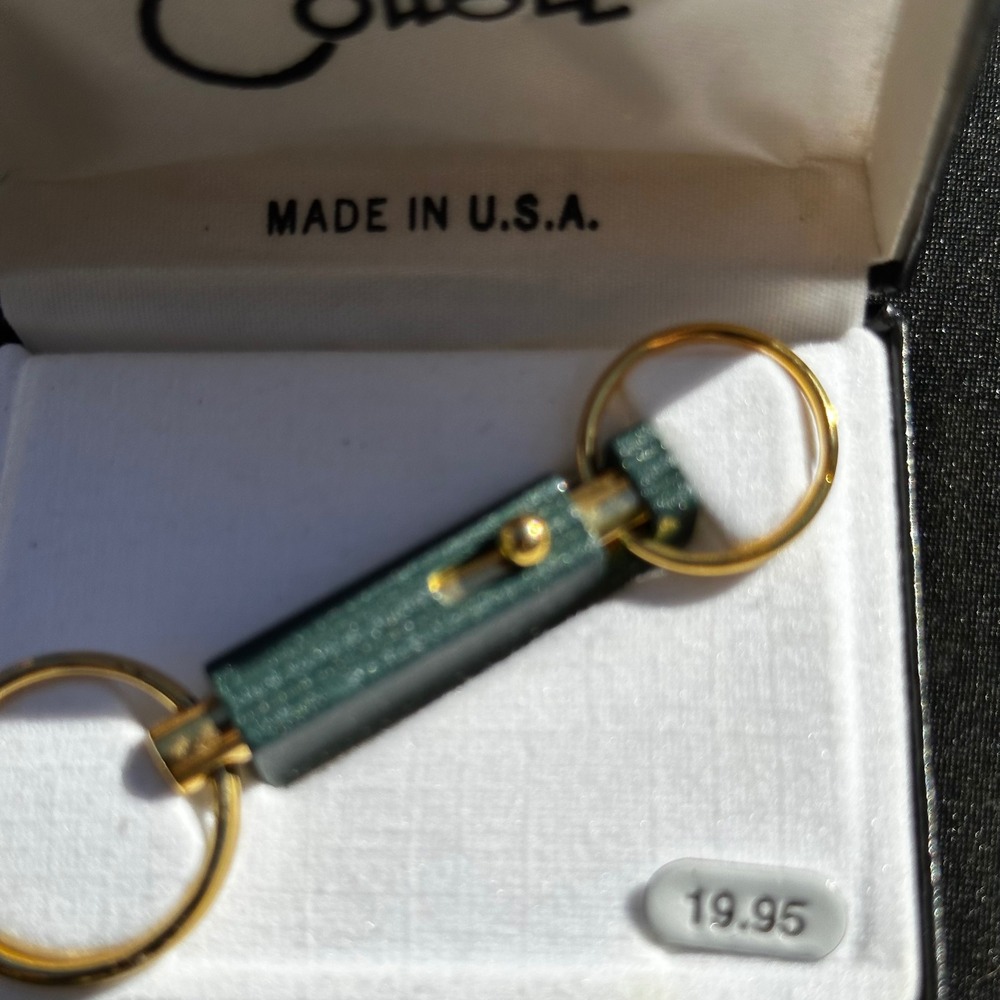 Colibri Valet Keychain Unisex OS Green Gold LIKE NEW Vintage Pull Apart USA